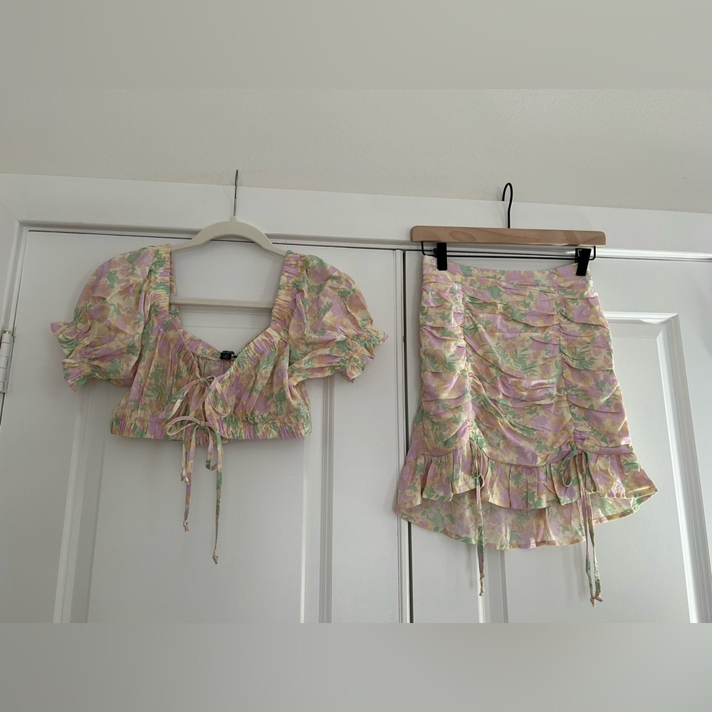Skirt Set
